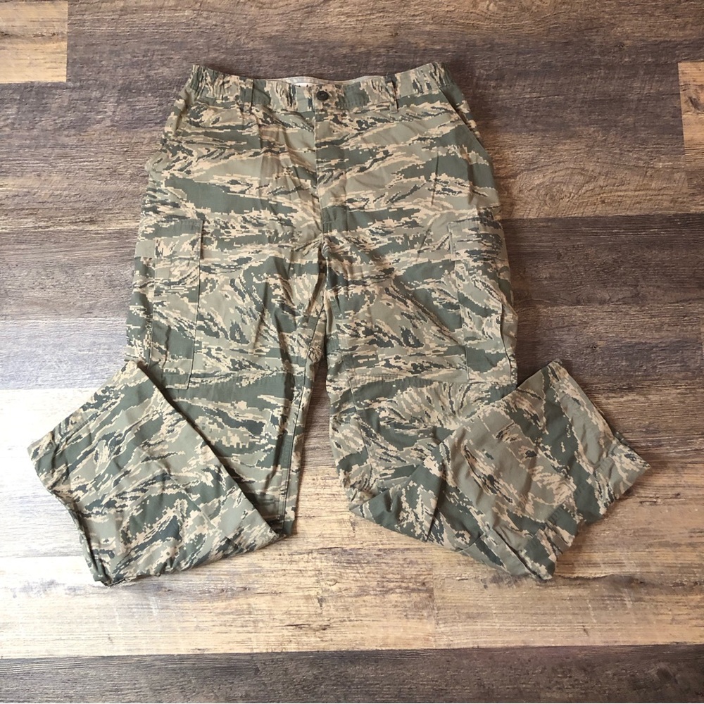 Vintage US Air-force Men’s Camo Button Up Fly Cargo Pants 36 R Authentic hunting
